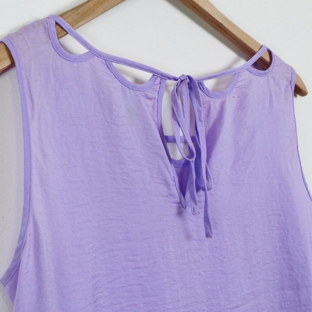 Cabi Size M Scallop Cutout Sleeveless Top 5909 Tank Lavender - Picture 7 of 11